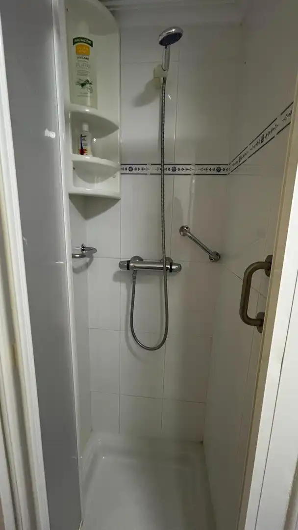 Baño de Apartamento en venta en Cullera con Terraza, Amueblado y Balcón
