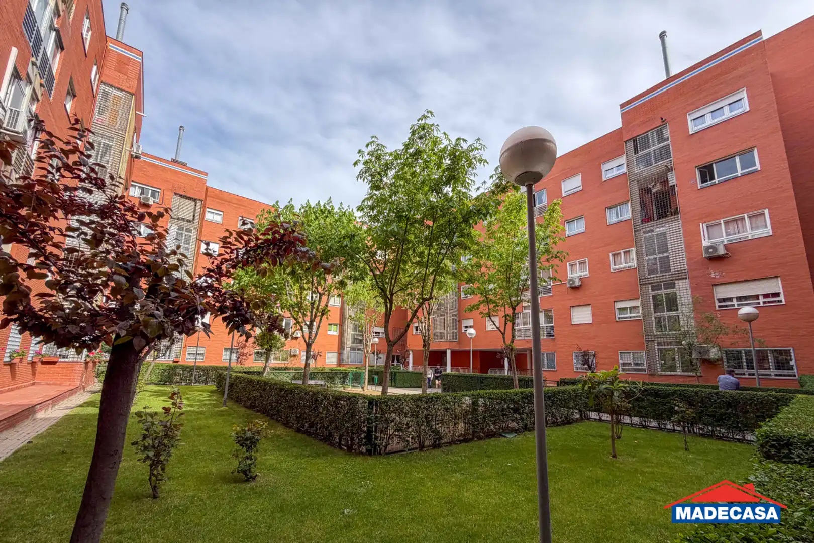 Vista exterior de Pis en venda en Alcobendas amb Aire condicionat, Calefacció i Terrassa
