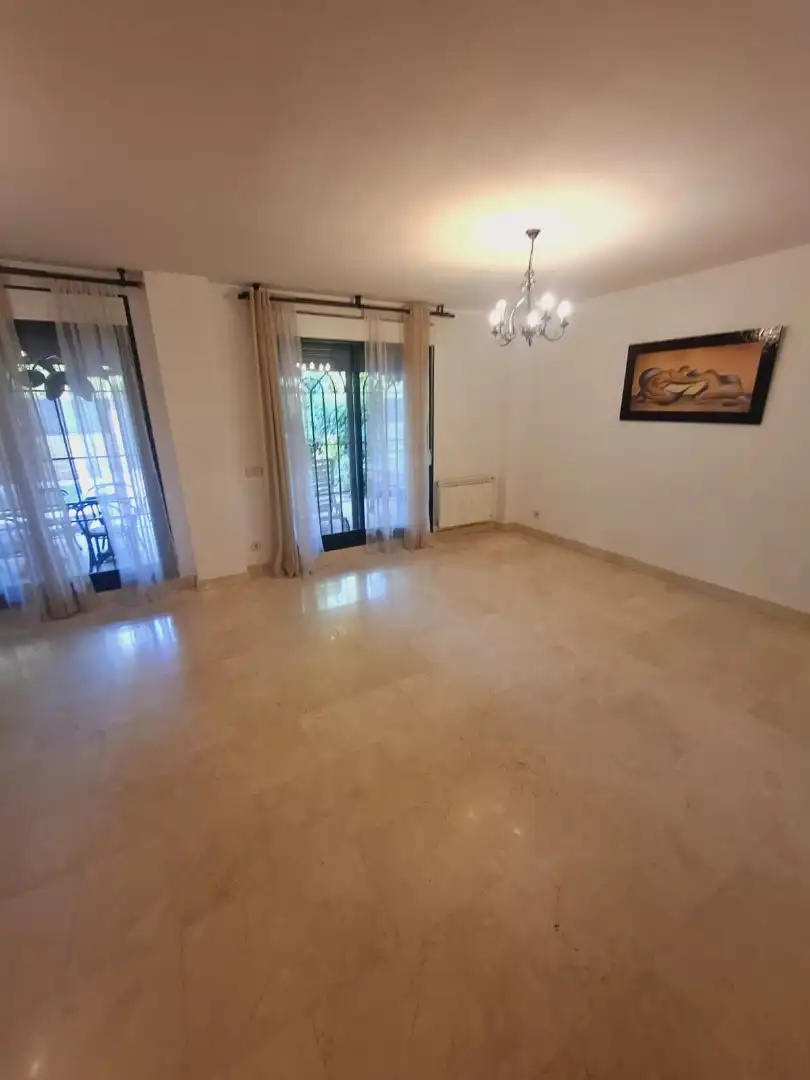 Living room of Detached homes for rent in Villaviciosa de Odón  with Air Conditioner, Heating and Private garden