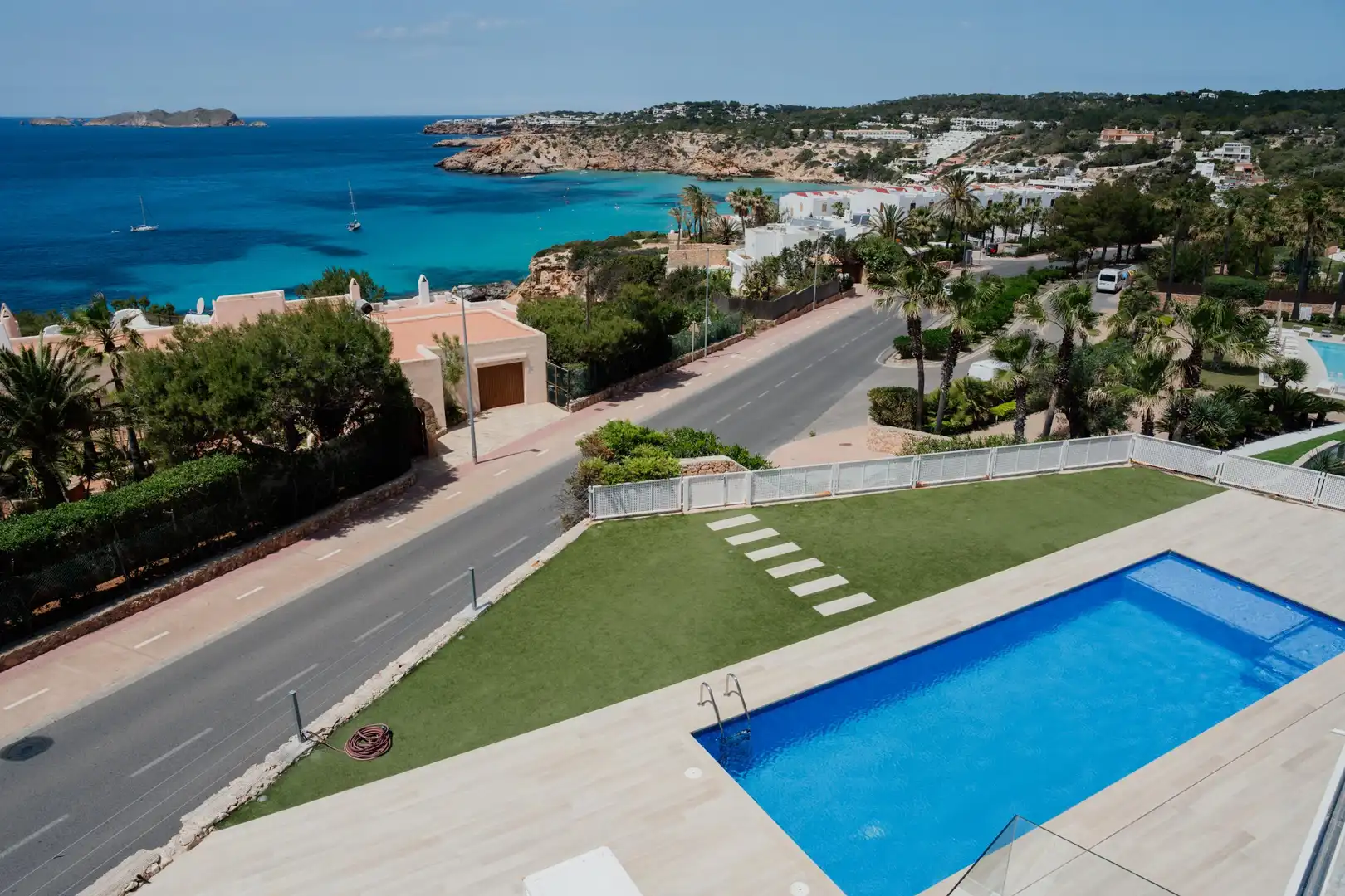 Casa aparellada amb terrassa en venda a Cala Vedella-Cala Tarida, imagen 14