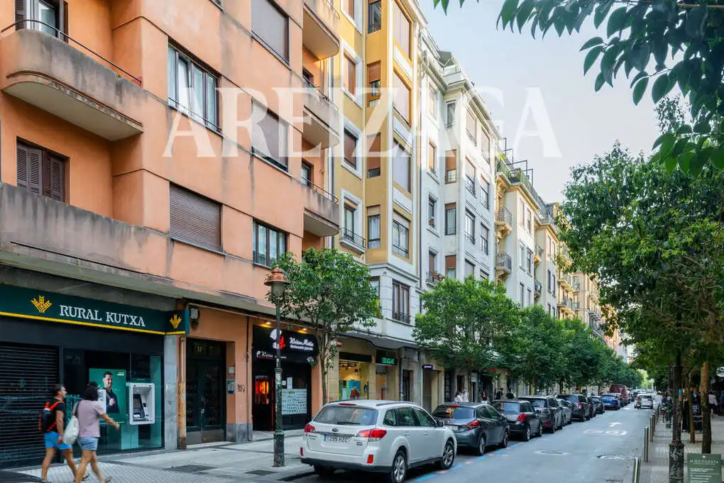 Exterior view of Commercial properties for sale in Donostia - San Sebastián   with Furnished
