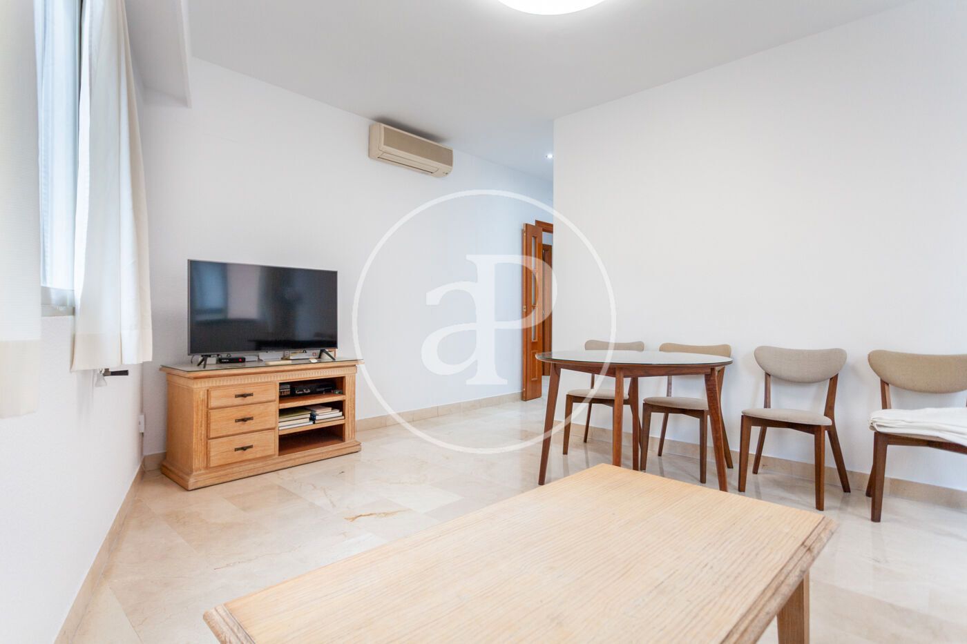 Living room of Flat to rent in  Valencia Capital  with Air Conditioner, Heating and Furnished