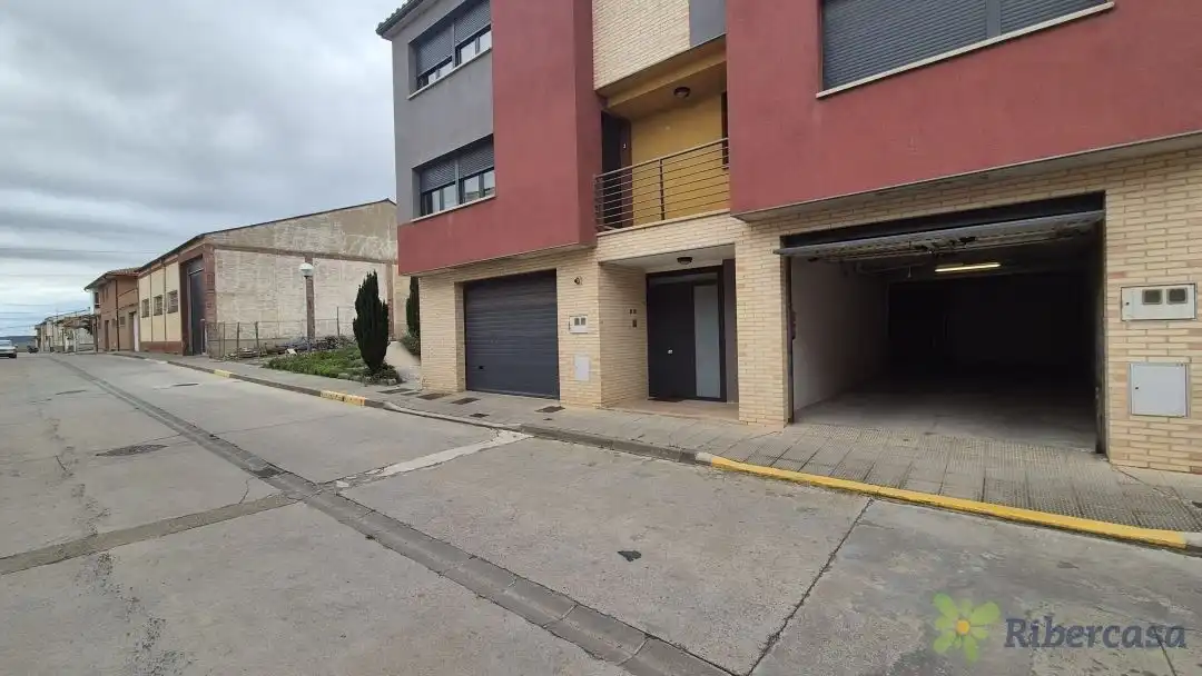 Casa adosada en venda a Calle Río Aragón, 31, Villafranca