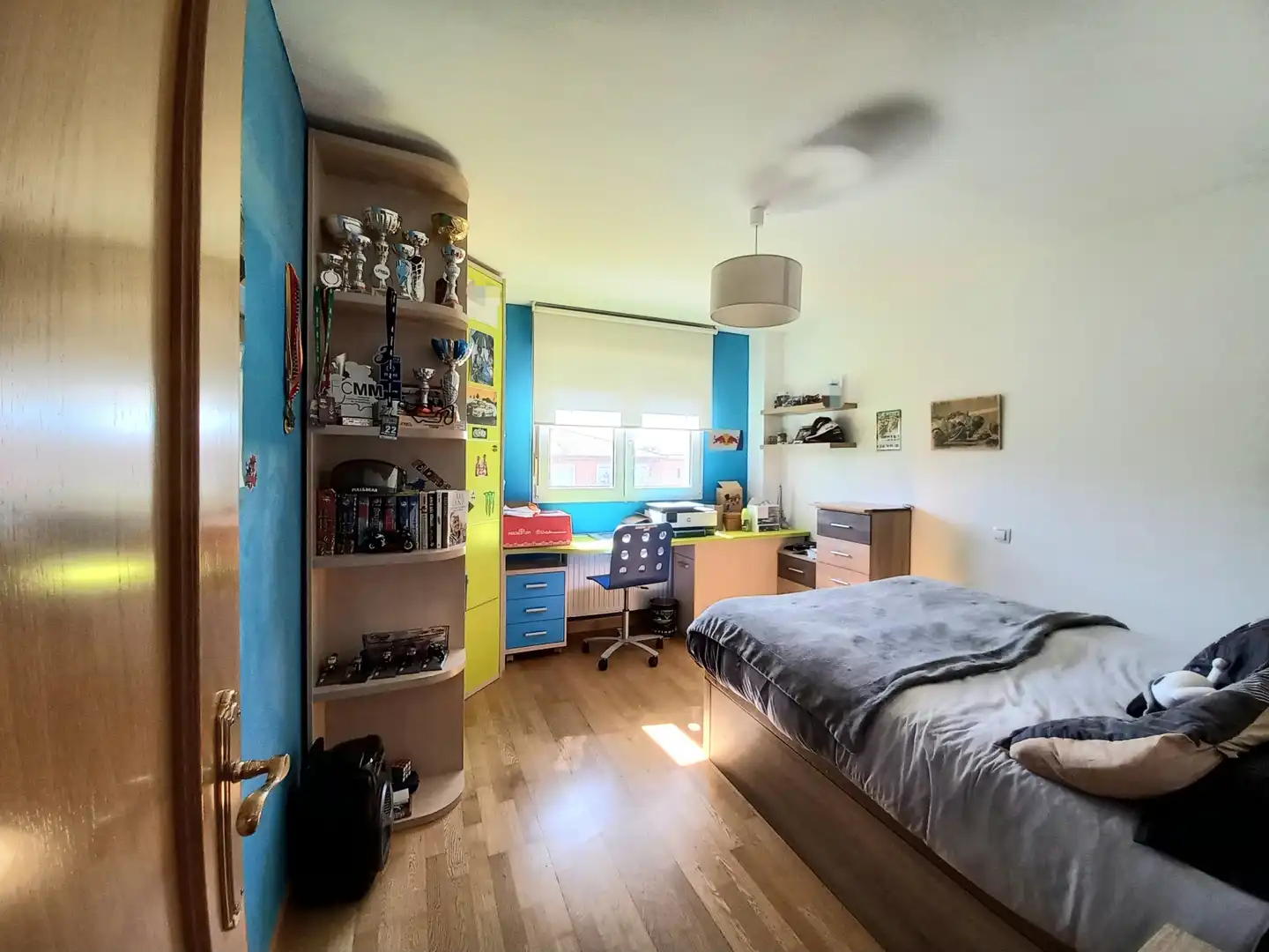 Habitación de Casa adosada en venta en Cayuela con Calefacción, Jardín privado y Terraza