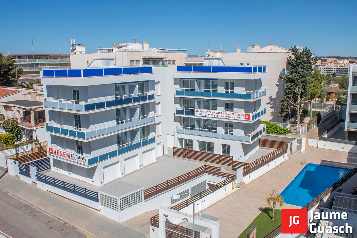 Exterior view of Apartment for sale in Torredembarra  with Air Conditioner, Heating and Microwave