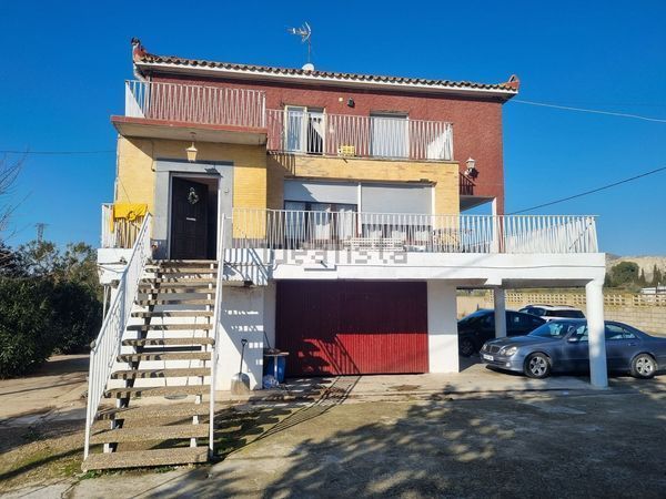 Vista exterior de Casa o xalet en venda en  Zaragoza Capital amb Aire condicionat, Calefacció i Jardí privat
