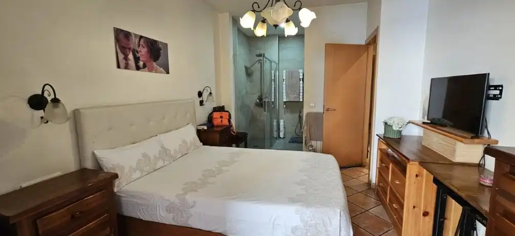 Bedroom of Ground floor for sale in Badalona  with Air Conditioner, Heating and Terrace
