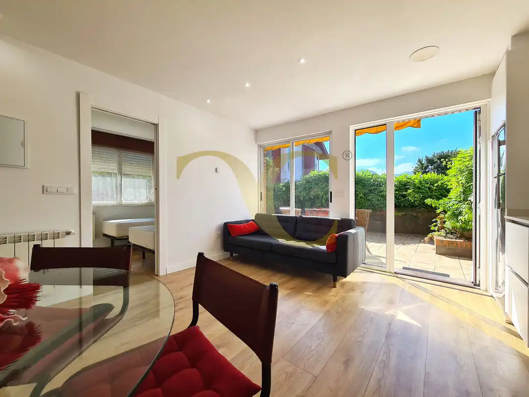 Sala d'estar de Casa o xalet en venda en Ribadesella amb Calefacció i Terrassa