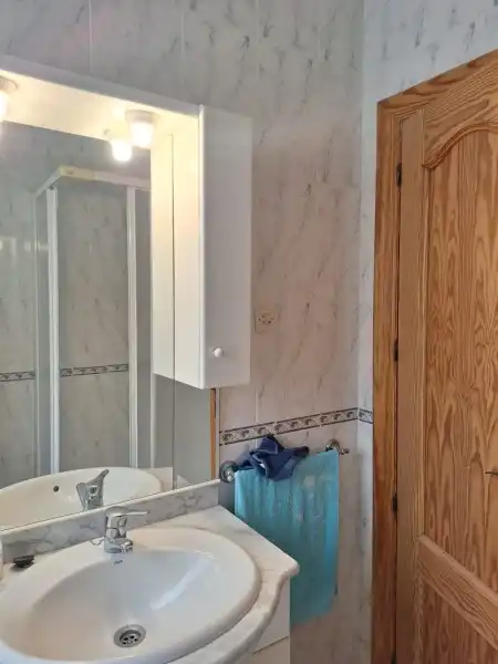 Badezimmer von Wohnung zur Miete in Motril mit Terrasse, Möbliert und Fernseher