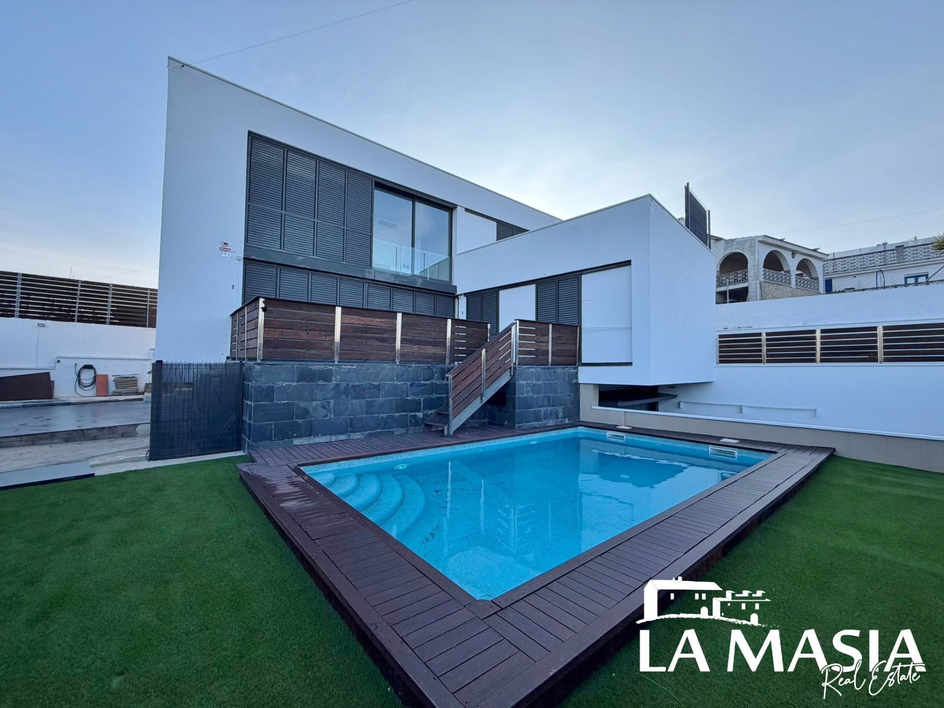 Piscina de Casa o xalet en venda en Canyelles amb Aire condicionat, Calefacció i Jardí privat