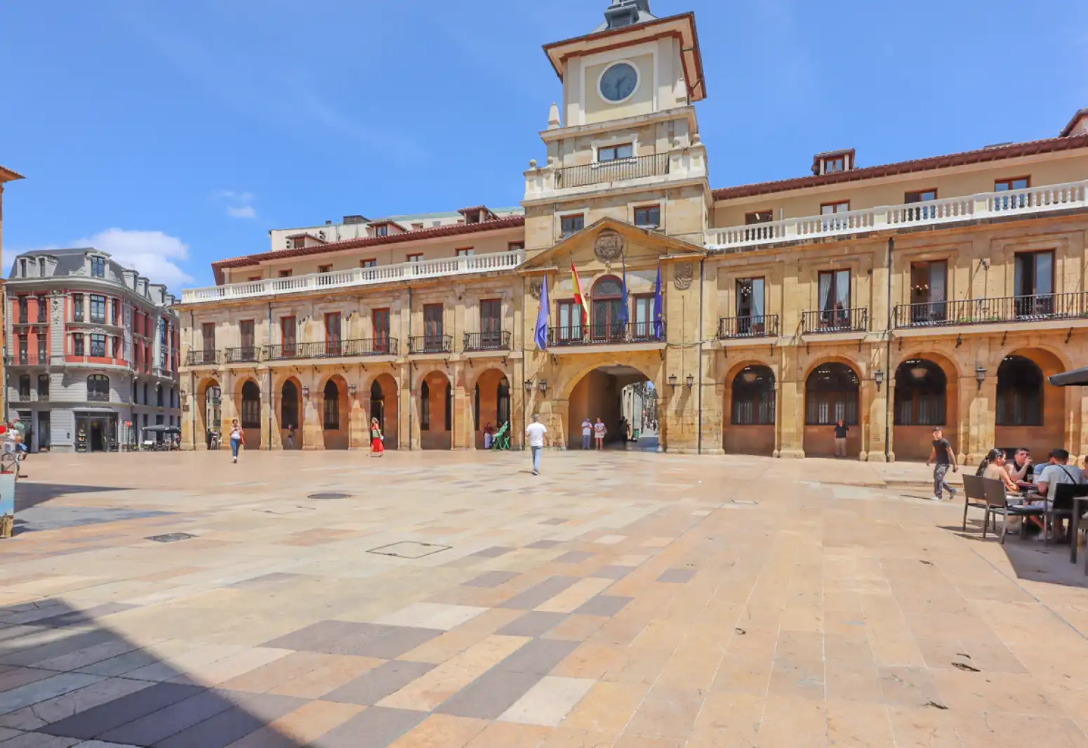 Außenansicht von Wohnung zur Miete in Oviedo  mit Heizung und Parkett