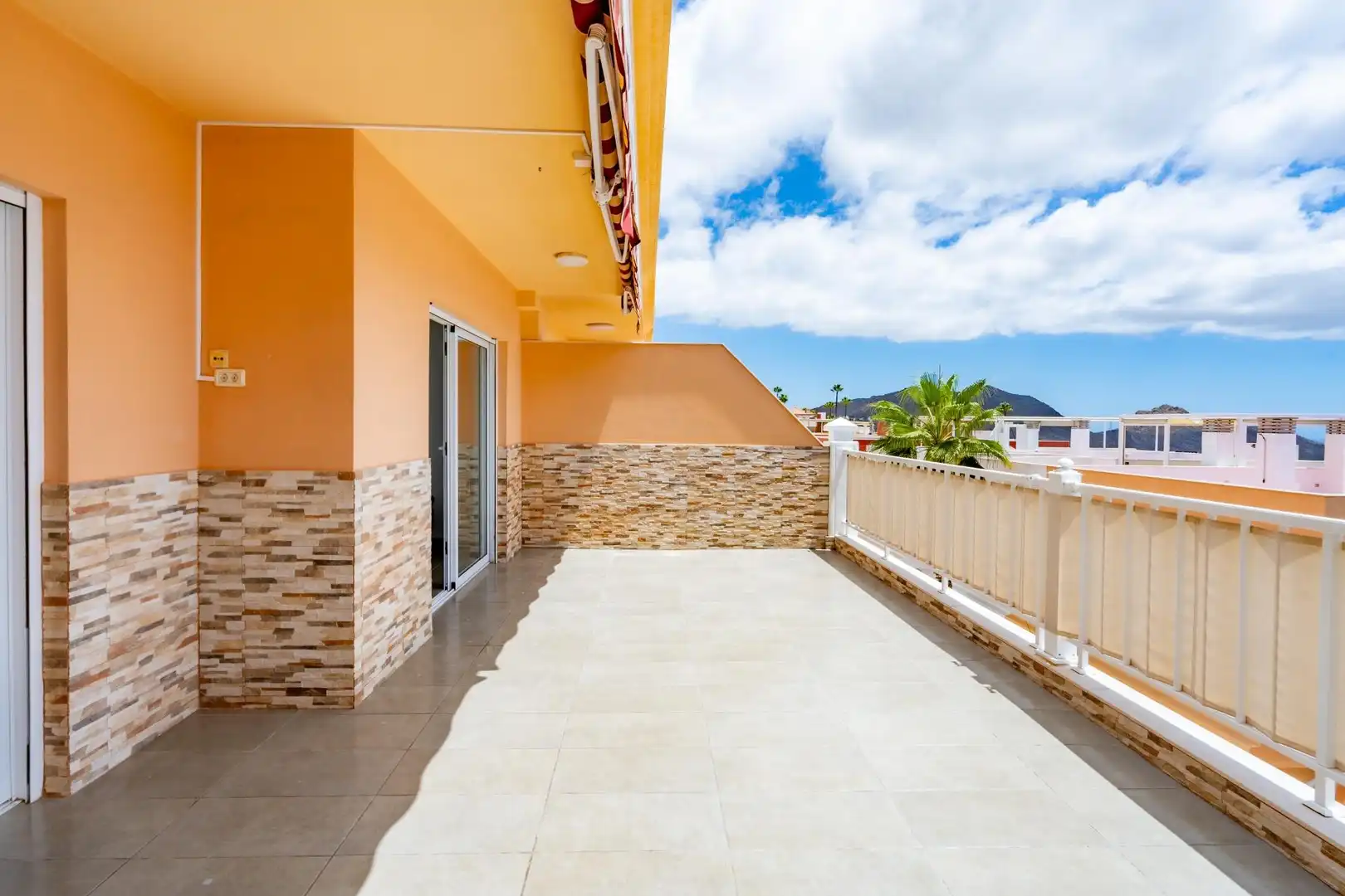 Apartamento de alquiler en Calle Tinguafaya, Chayofa