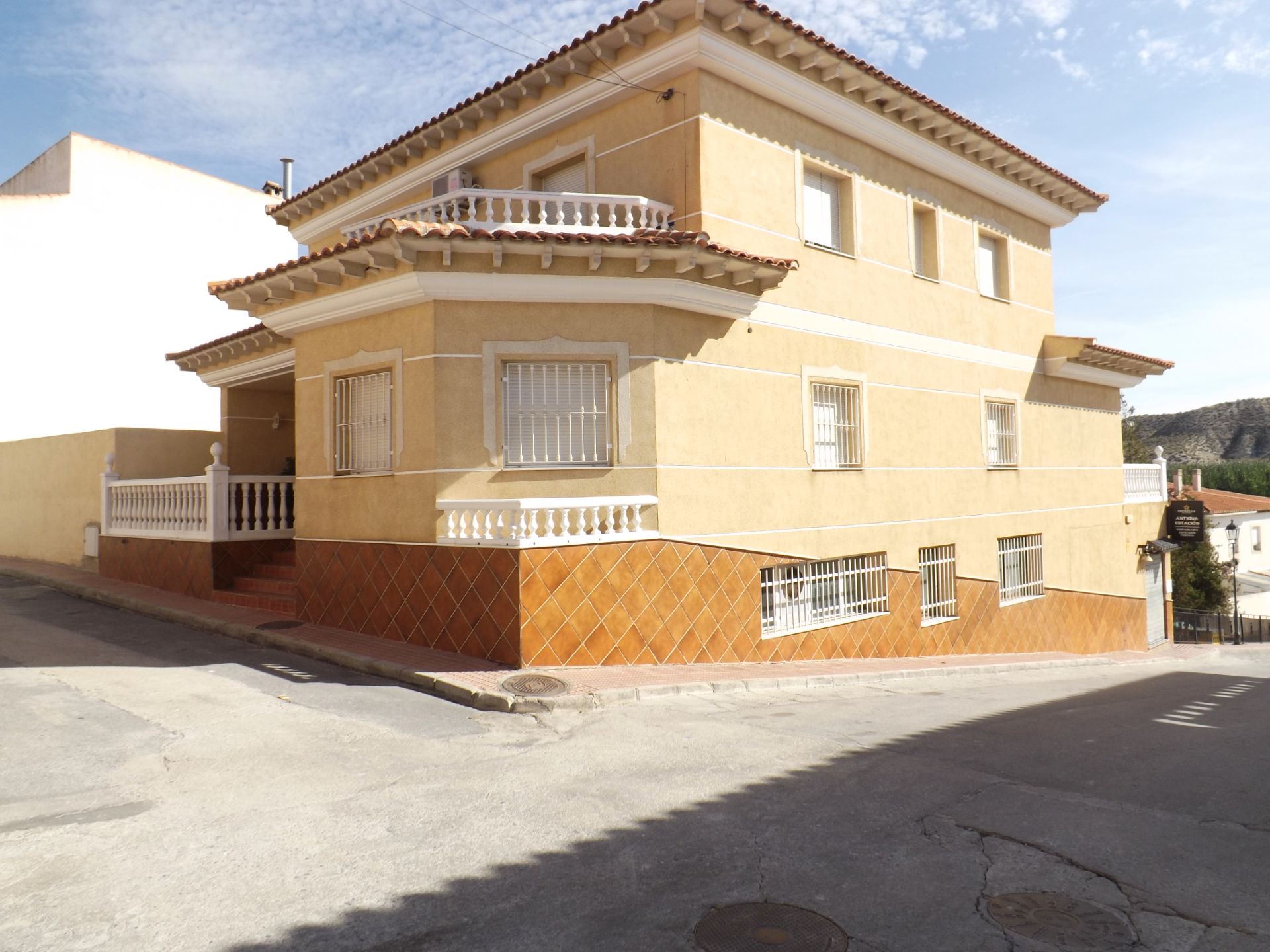 Exterior view of House or chalet for sale in Castilléjar  with Air Conditioner, Heating and Private garden