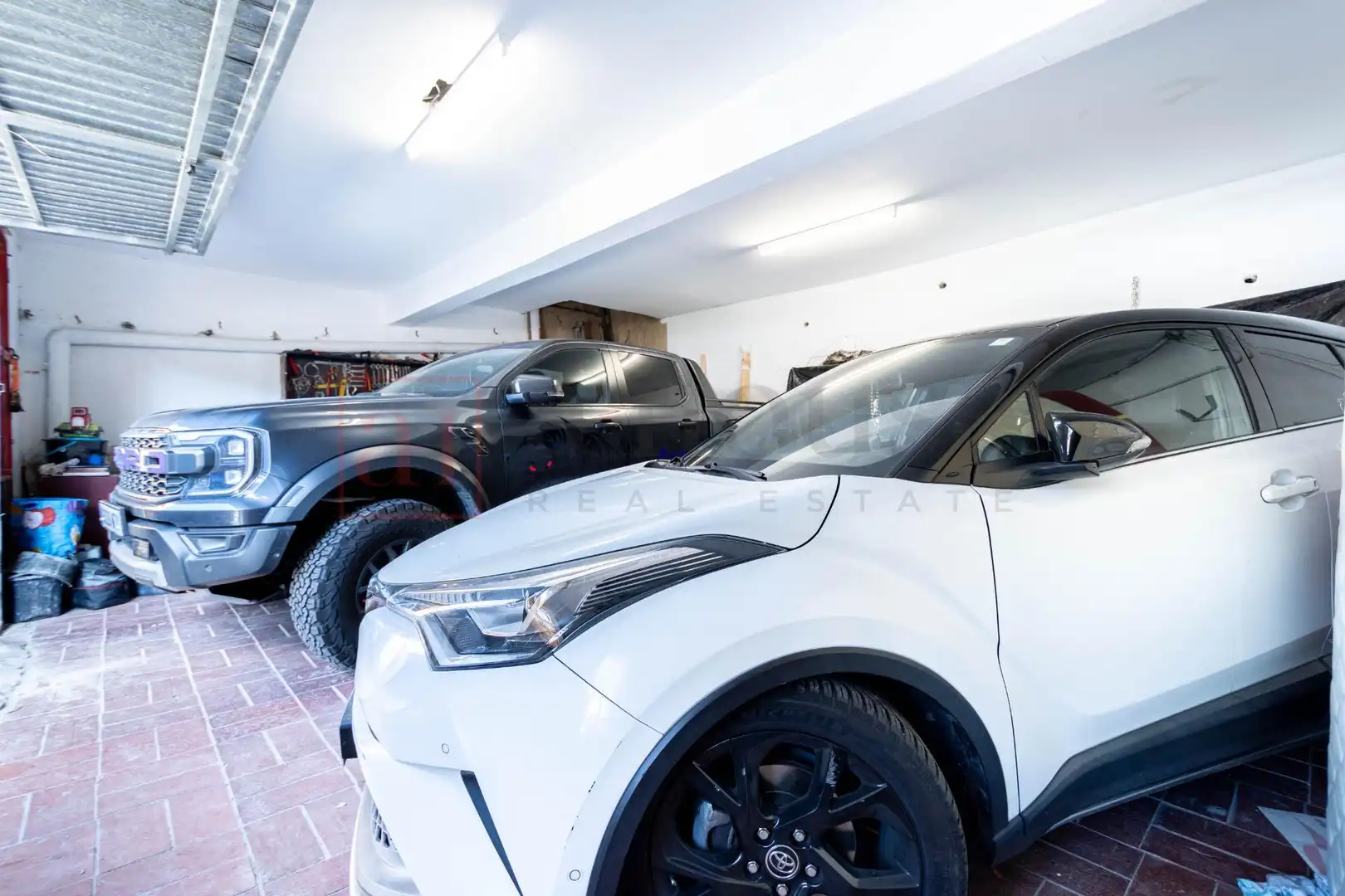 Parking de Casa o chalet en venta en Barcelona con Aire acondicionado, Calefacción y Terraza