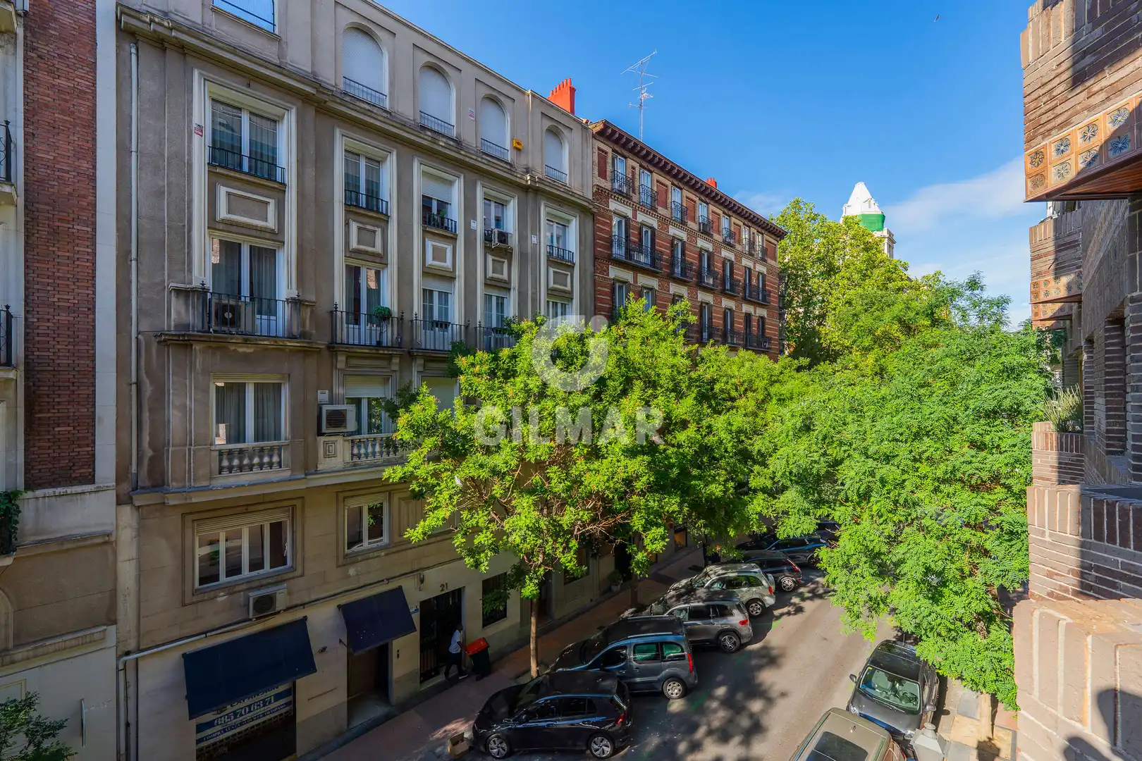 Vista exterior de Piso en venta en Madrid con Calefacción, Jardín privado y Piscina