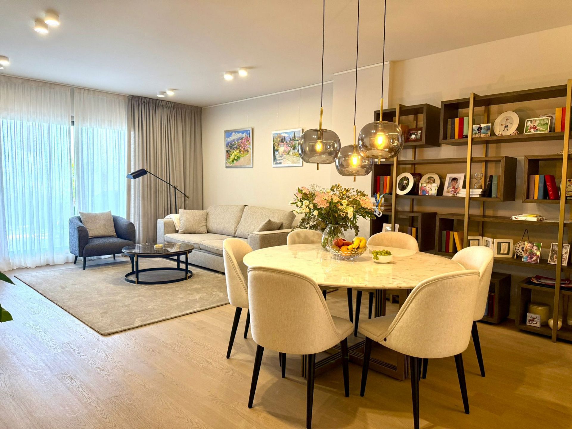 Sala d'estar de Planta baixa de lloguer en Estepona amb Aire condicionat, Calefacció i Terrassa