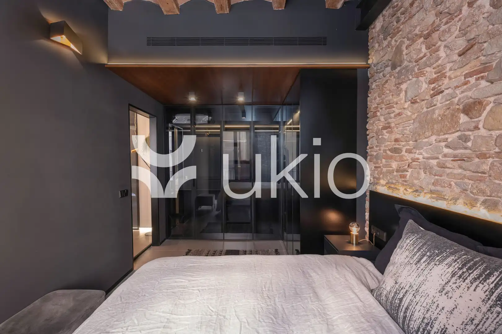 Habitación de Apartamento de alquiler en Barcelona con Aire acondicionado, Calefacción y Amueblado