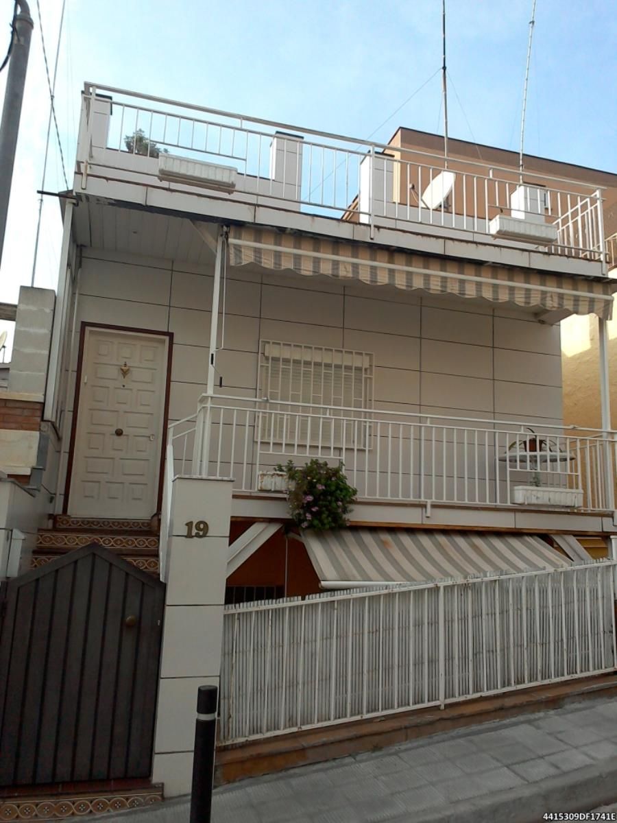 Vista exterior de Piso en venta en Castelldefels