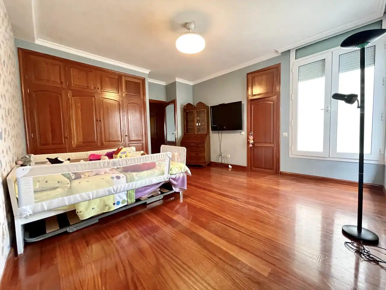 Sala d'estar de Casa o xalet en venda en Las Palmas de Gran Canaria amb Jardí privat, Terrassa i Piscina