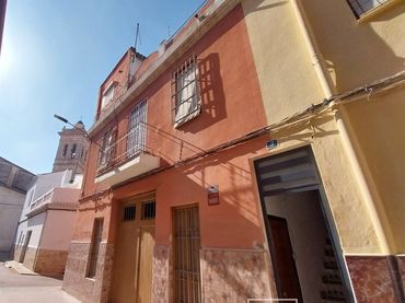 Casa rústica en venda a Calle HERNÁN CORTÉS 13