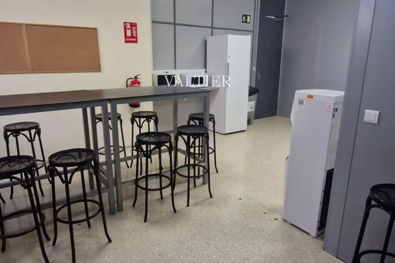 Cuina de Oficina de lloguer en Valencia amb Aire condicionat