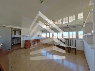 Penthouse with lift for sale in calle del Coronel Sanfeliu
