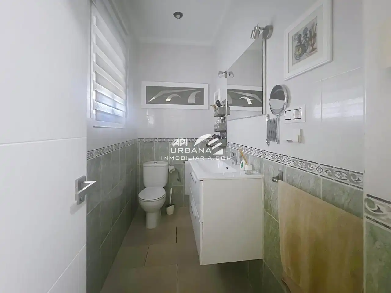 Houses for sale in Los Almendros, Jardin Lucena