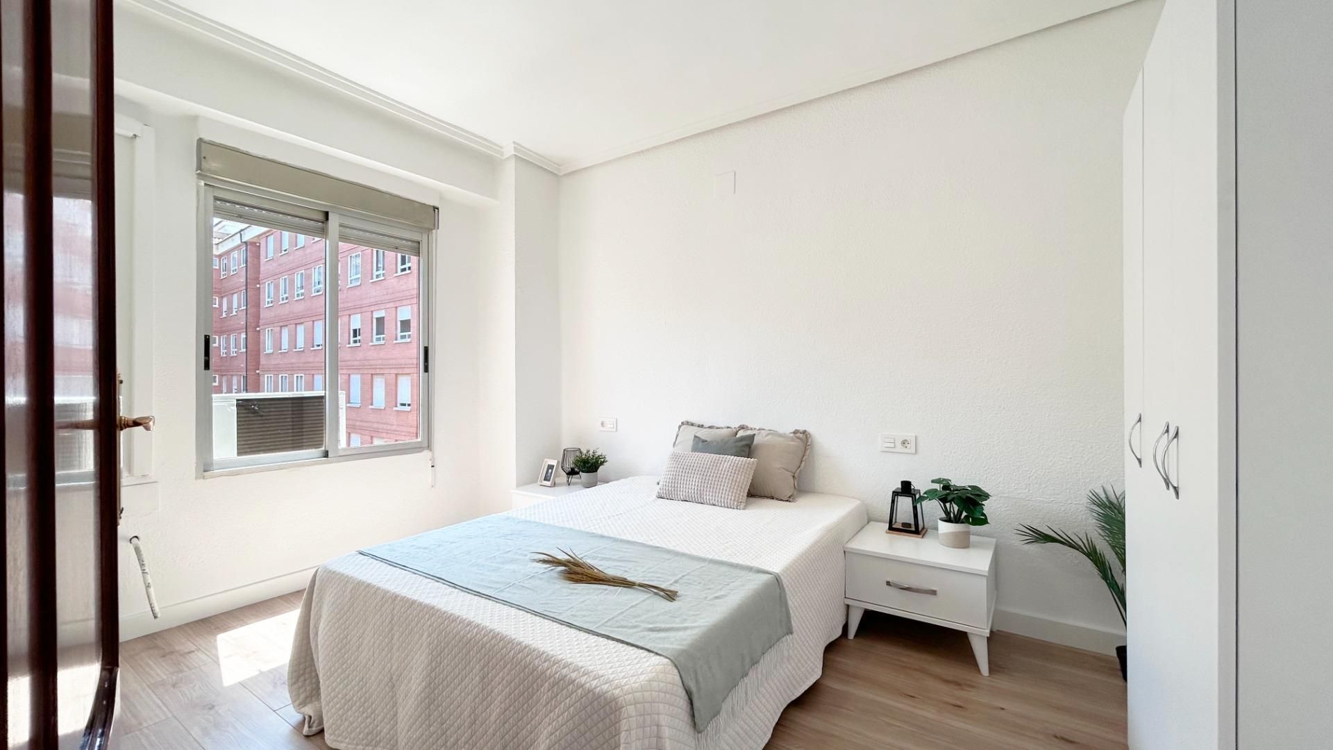 Apartment to rent in Avenida FERNANDO EL CATOLICO, 1, Zona Avenida del Mar