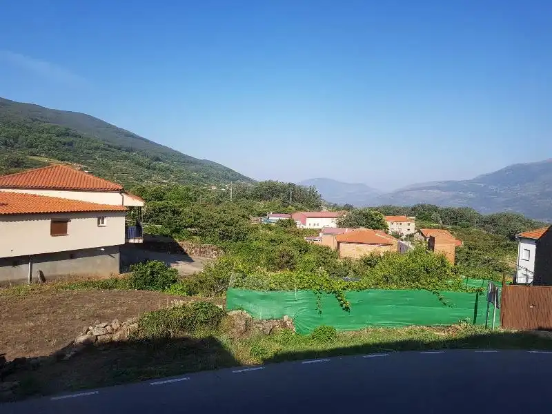 Chalet con jardín en venta en Cabrero, imagen 3