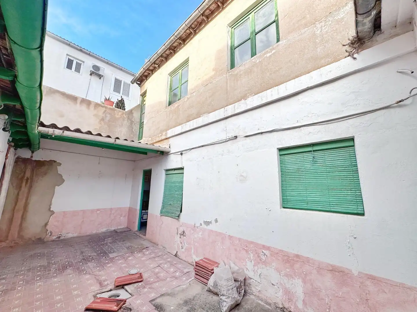 Vista exterior de Casa o chalet en venta en Petrer, Alicante