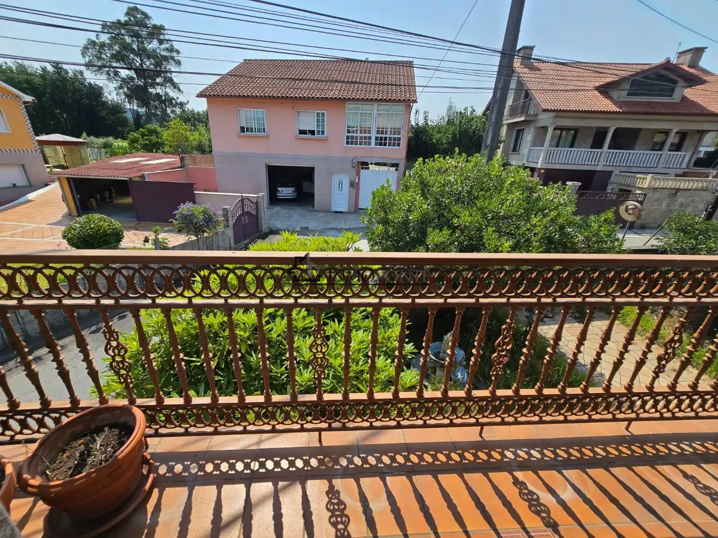 Terrassa de Casa o xalet en venda en Pontevedra Capital  amb Calefacció, Jardí privat i Terrassa