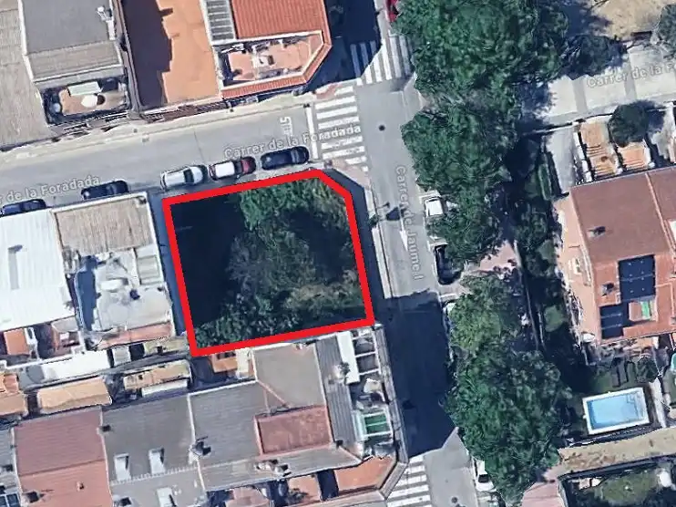 Terreno residencial en venta en Carrer de la Foradada 42