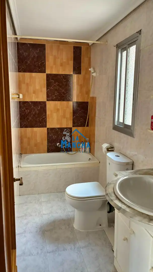 Bany de Pis en venda en Albacete amb Aire condicionat, Calefacció i Balcó