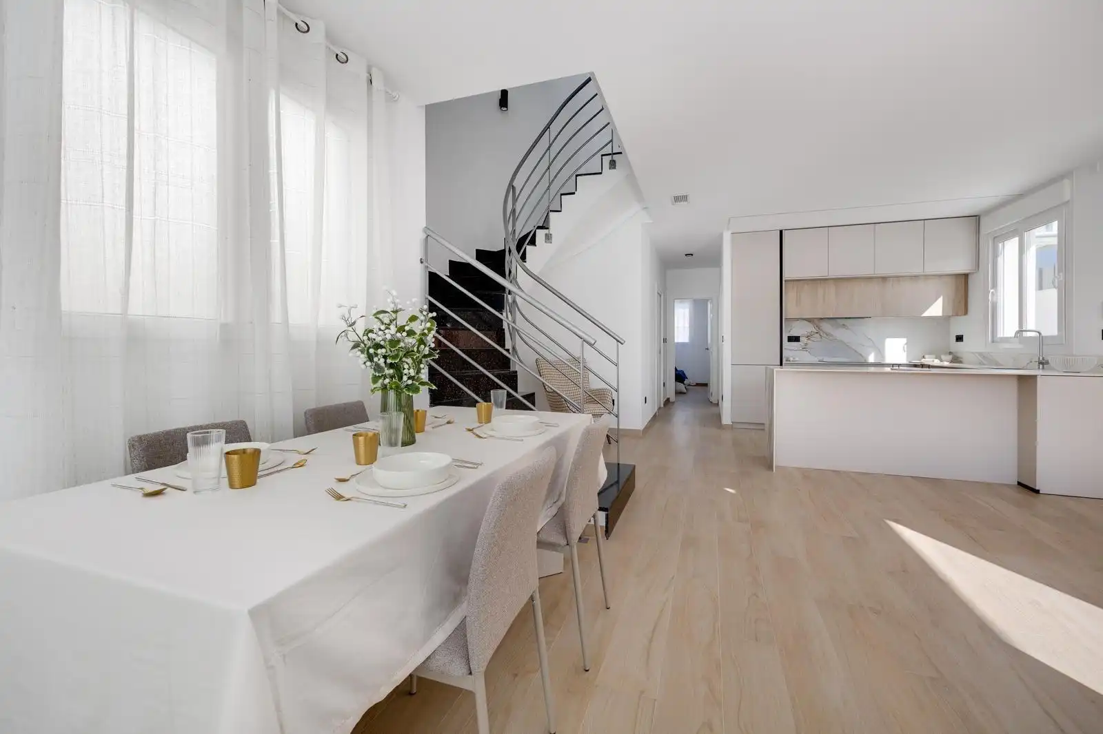 Comedor de Casa o chalet en venta en Torrevieja con Aire acondicionado, Terraza y Piscina