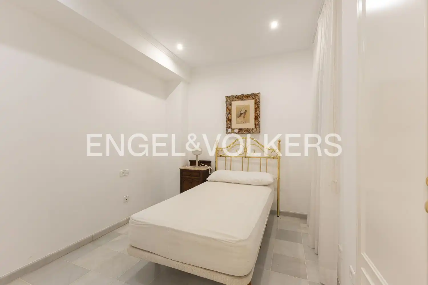 Habitación de Piso de alquiler en Valencia con Aire acondicionado, Calefacción y Amueblado