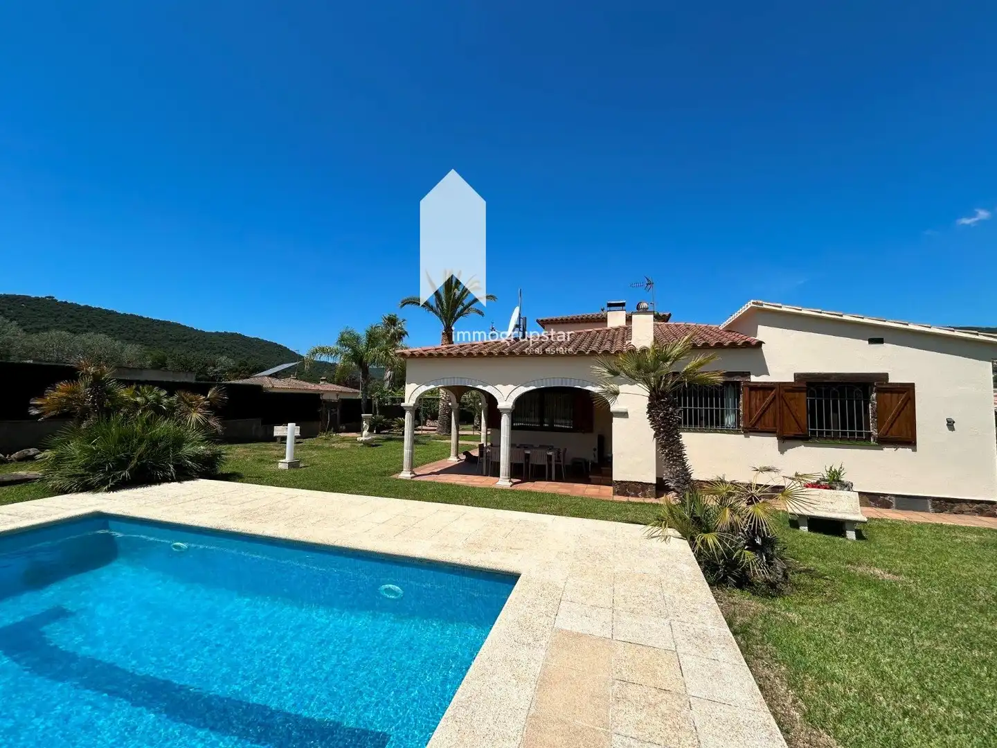 Casa amb terrassa en venda a Olot, imagen 9