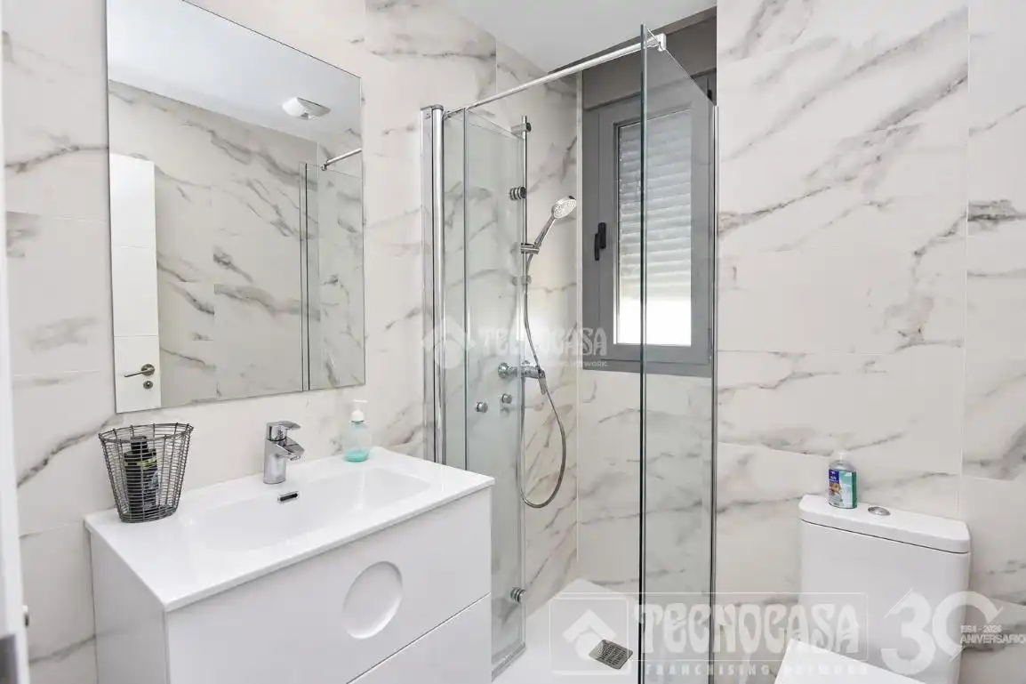 Casa pareada con piscina en venta en El Bosque, imagen 9