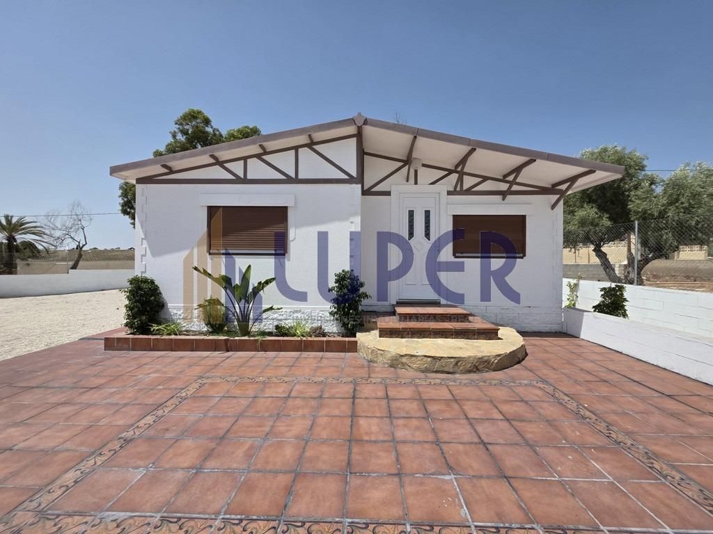Vista exterior de Casa o xalet de lloguer en Alicante / Alacant amb Terrassa