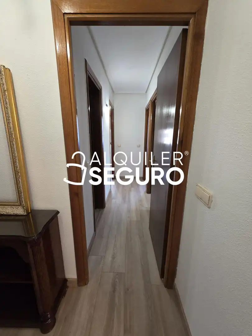Wohnung zur Miete in Burgos mit Heizung, Terrasse und Möbliert