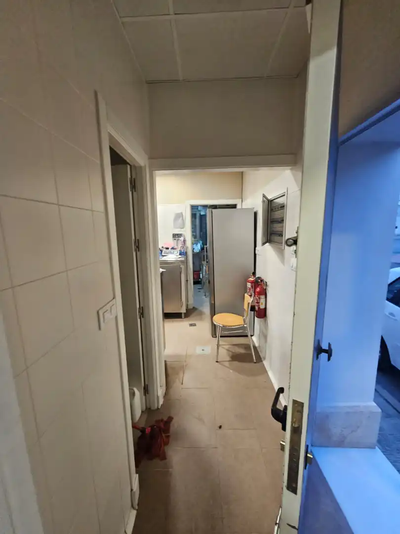 Local comercial en venta en Núcleo urbano, imagen 4
