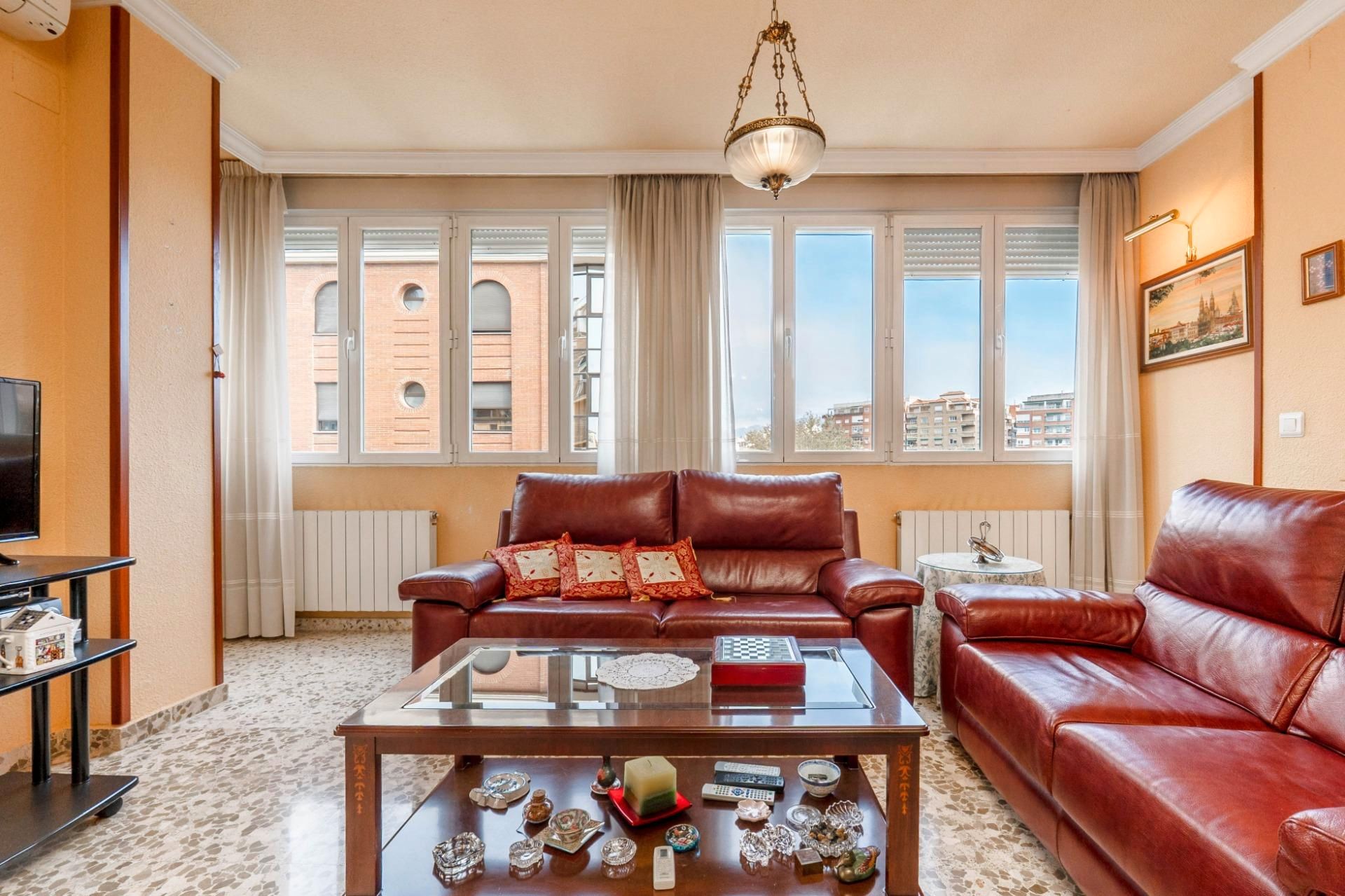 Sala d'estar de Pis en venda en  Granada Capital