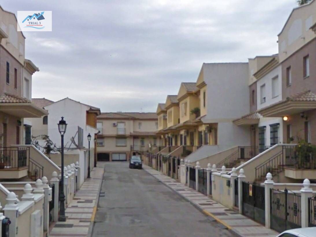 Exterior view of House or chalet for sale in Atarfe  with Balcony