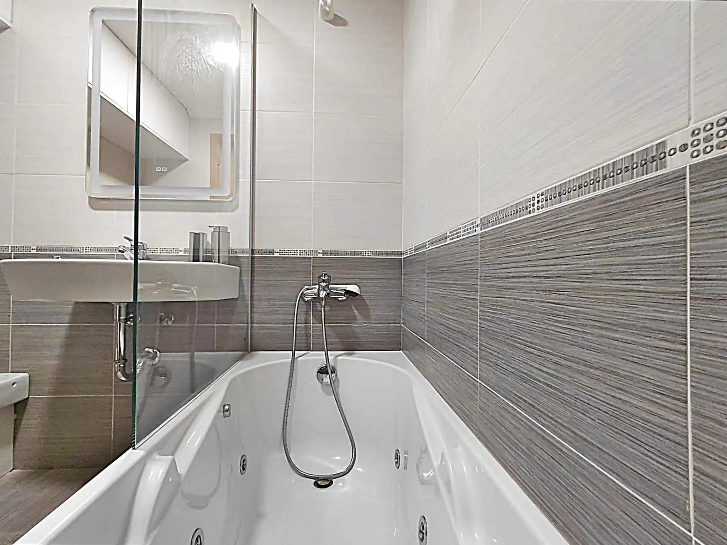 Baño de Piso en venta en Rianxo con Terraza y Amueblado