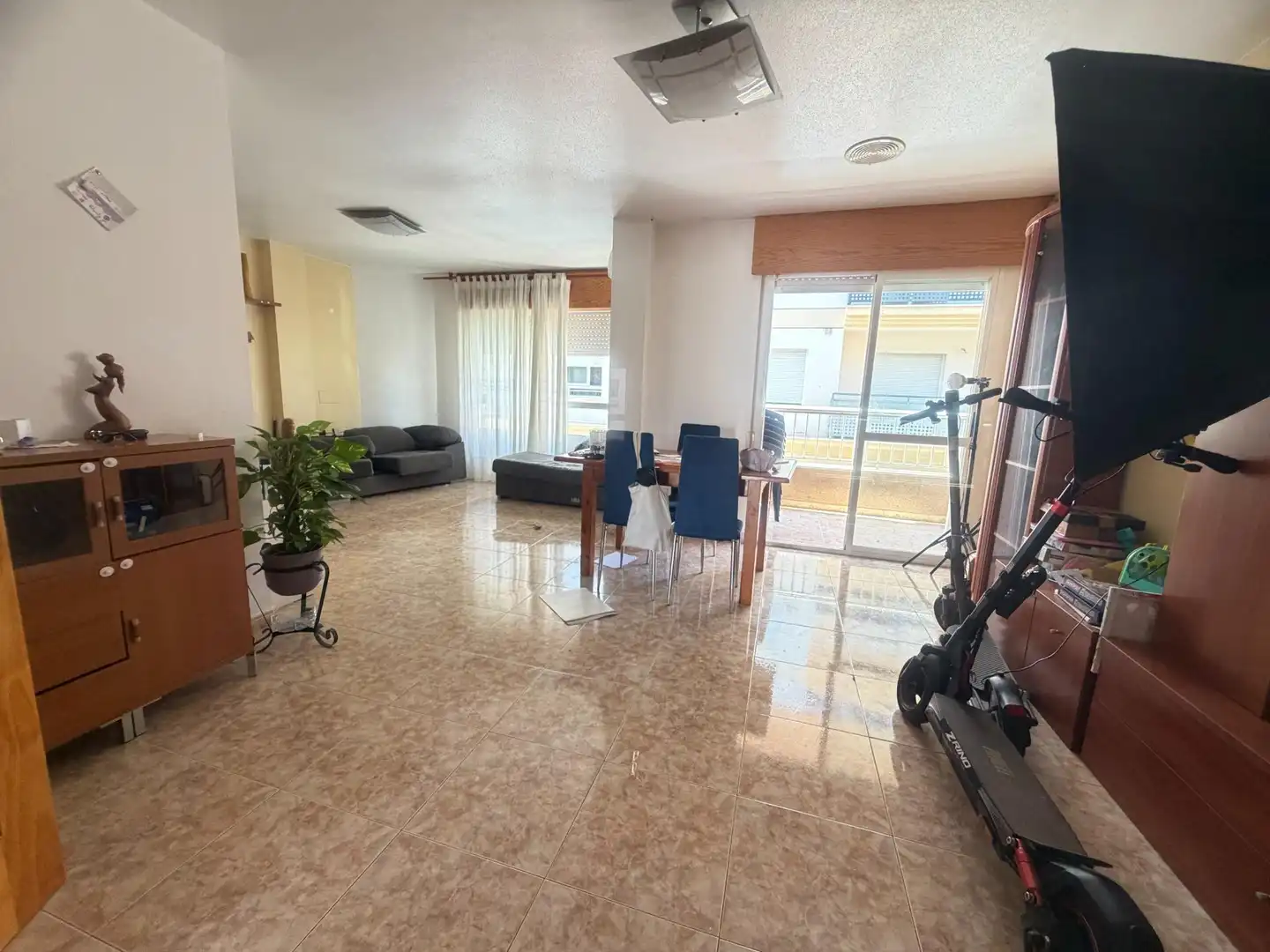 Sala d'estar de Pis en venda en Águilas amb Aire condicionat, Terrassa i Moblat