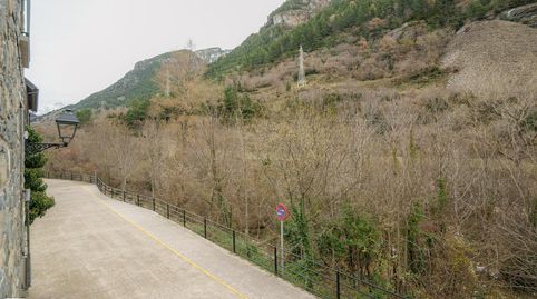 Foto 4 de Apartament en venda a Calle del Rio, Canfranc, Huesca