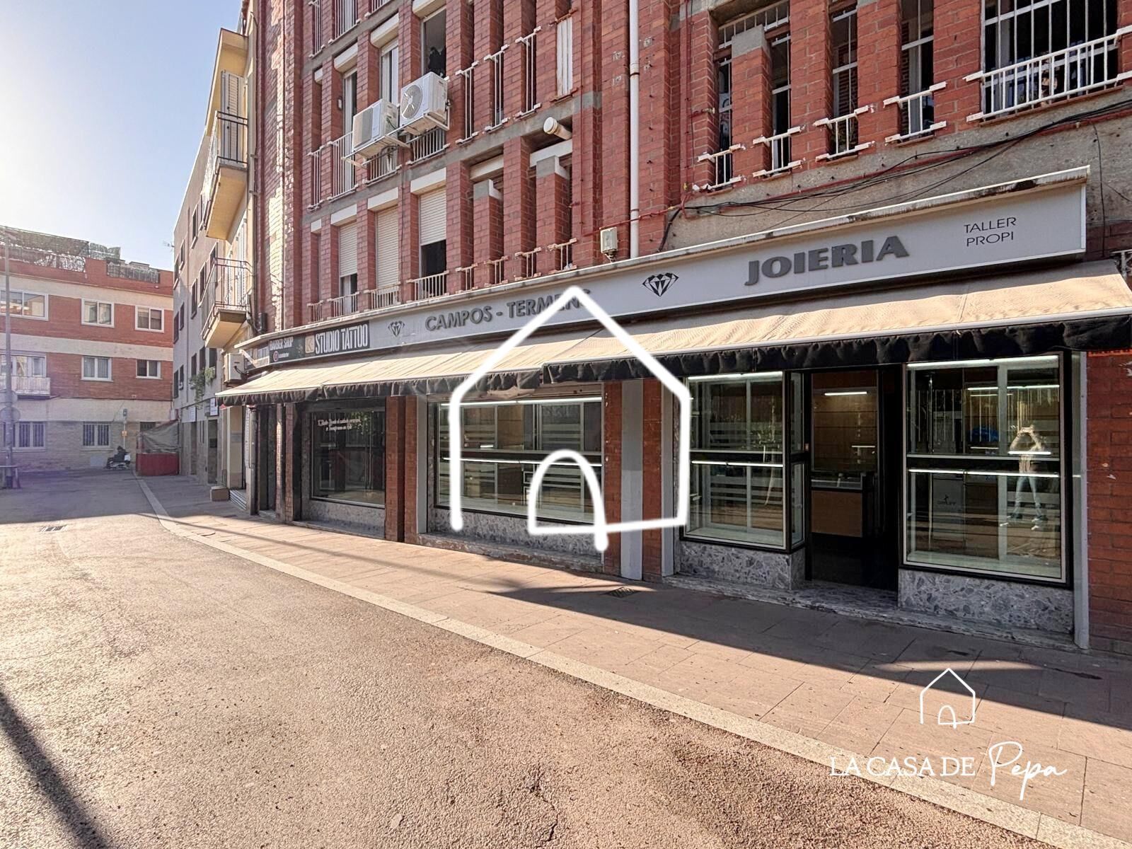 Premises to rent in Centre