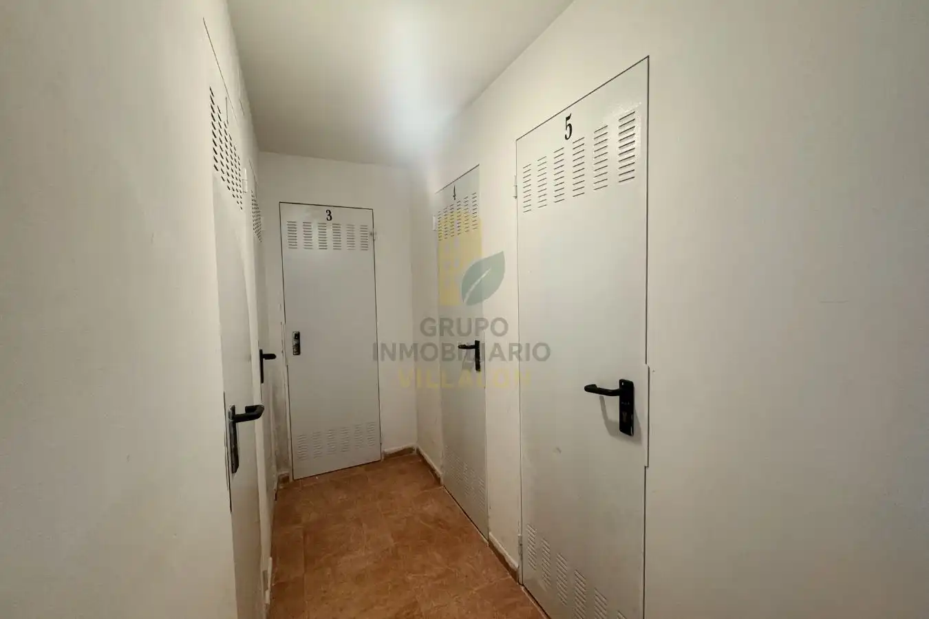 Habitación de Piso en venta en Valencia de Don Juan con Calefacción, Parquet y Terraza