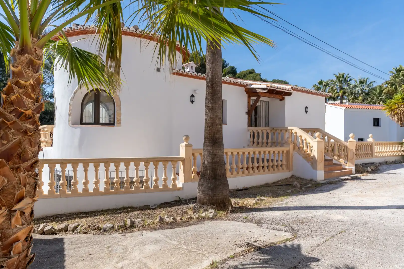 Außenansicht von Haus oder Chalet zum Verkauf in Moraira mit Klimaanlage