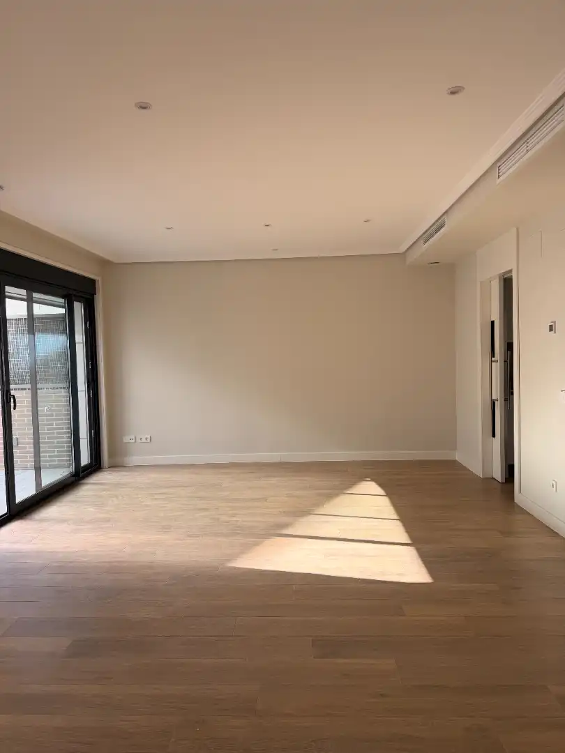 Casa adosada en venta en Boadilla del Monte con Aire acondicionado, Calefacción y Jardín privado