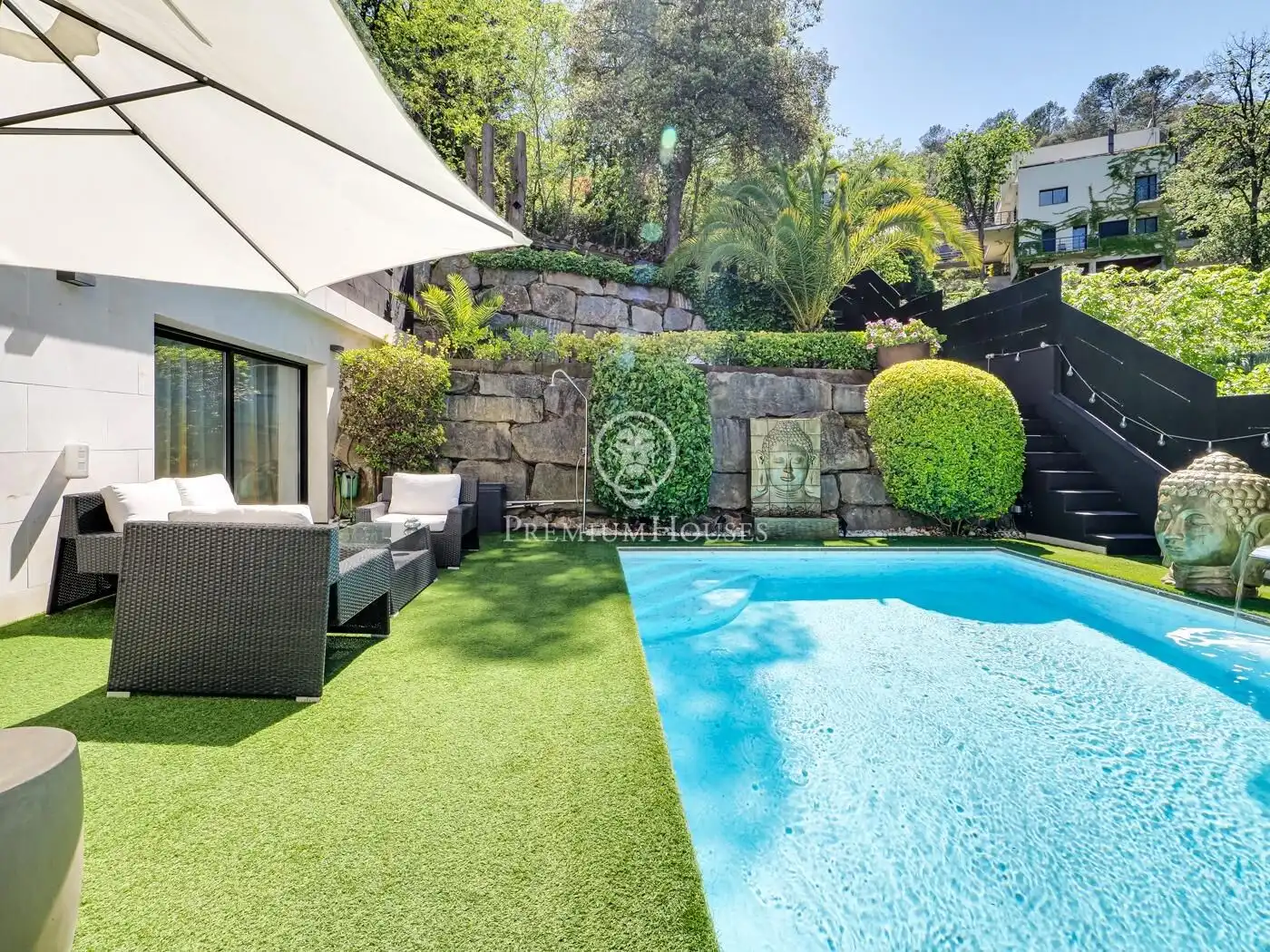 Piscina de Casa o chalet en venta en Barcelona con Aire acondicionado, Jardín privado y Terraza